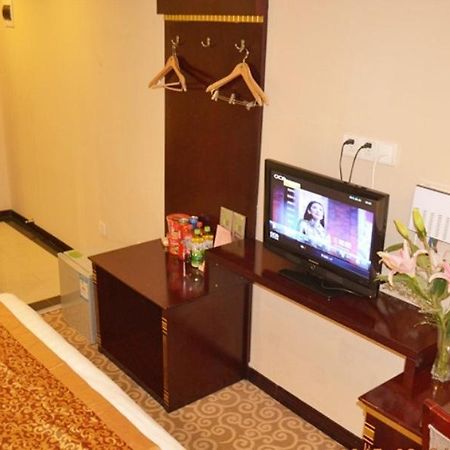 Greentree Inn Shanghai Chongming Nanmen Express Hotel Dış mekan fotoğraf